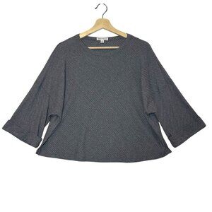 socialite Women’s top Cuff Short Sleeve Medium Size Cropped Gray Stretch Casual